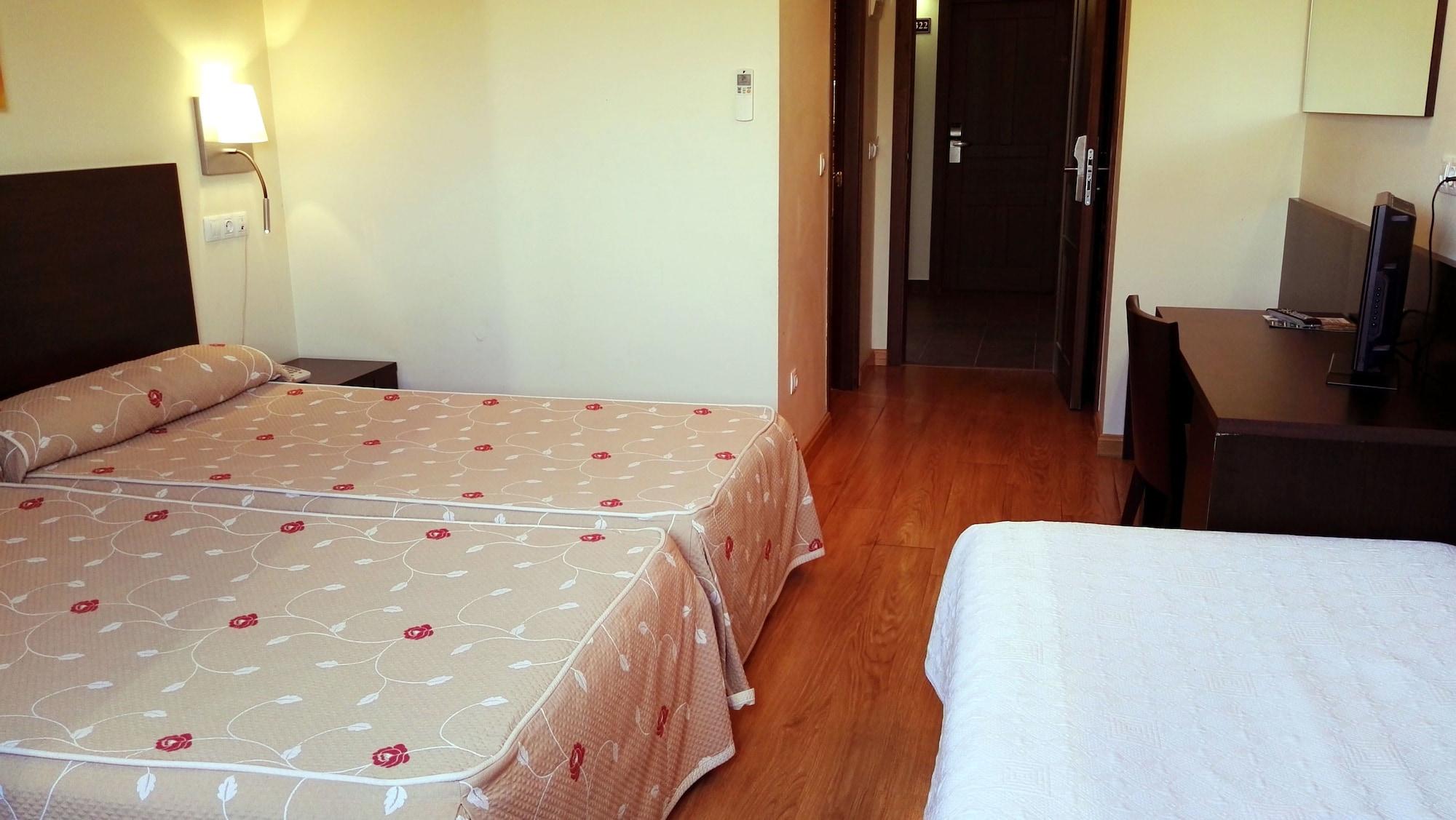 Hotel Tudanca-Aranda II Fuentespina Buitenkant foto